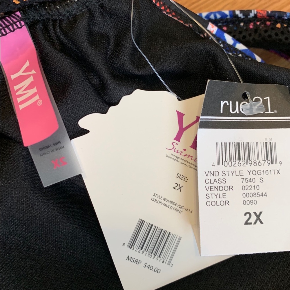 Rue 21 Bathing Suit Top 2X - Picture 3 of 3